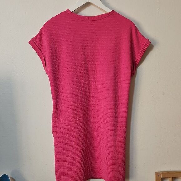 Chic Fuchsia Mini Dress - Picture 7 of 7